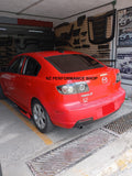 Sides skirts slim Mazda 3 Sedan (BK) negro piano con rojo 2006 - 2009