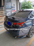 Aleron Big Spoiler Nissan Versa negro piano 2020