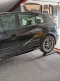 Nissan Almera Sides slim