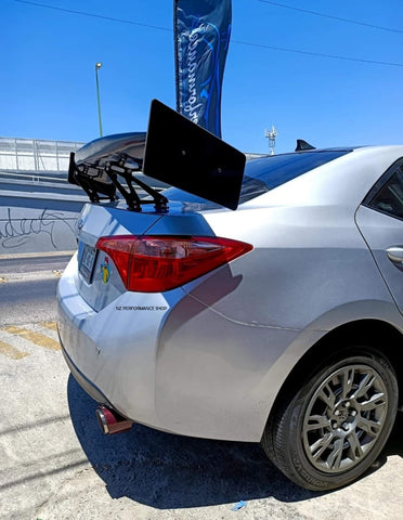 Aleron Big Wing Toyota Corolla