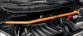 Barra Puntal Frontal (Strut Bar) March Versa Mk4 2010-2022